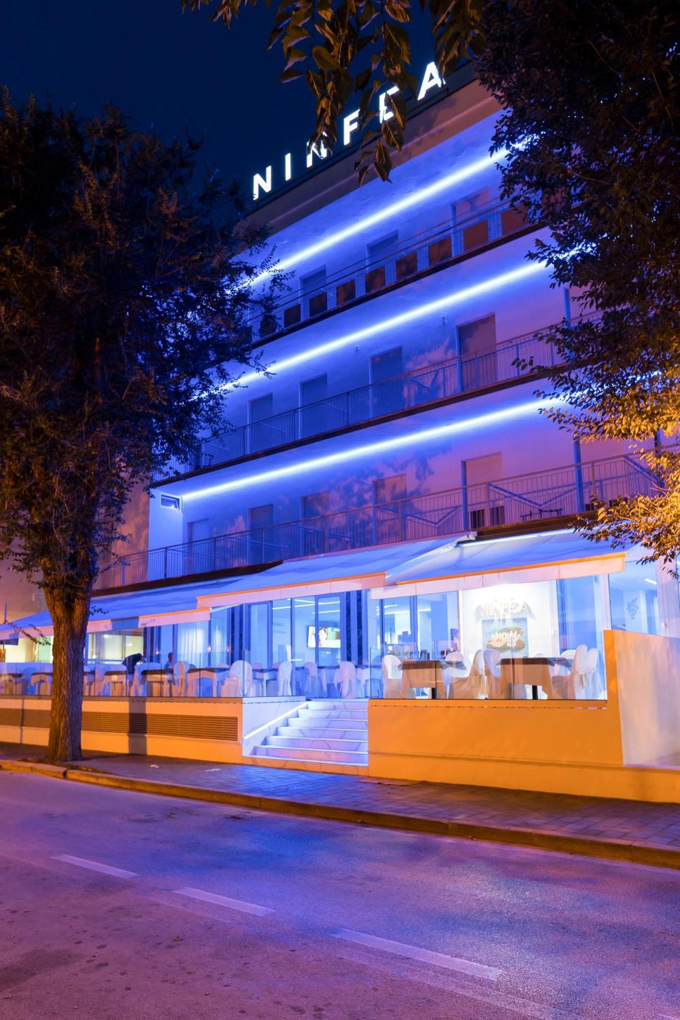 Hotel Ninfea Каттоліка Екстер'єр фото