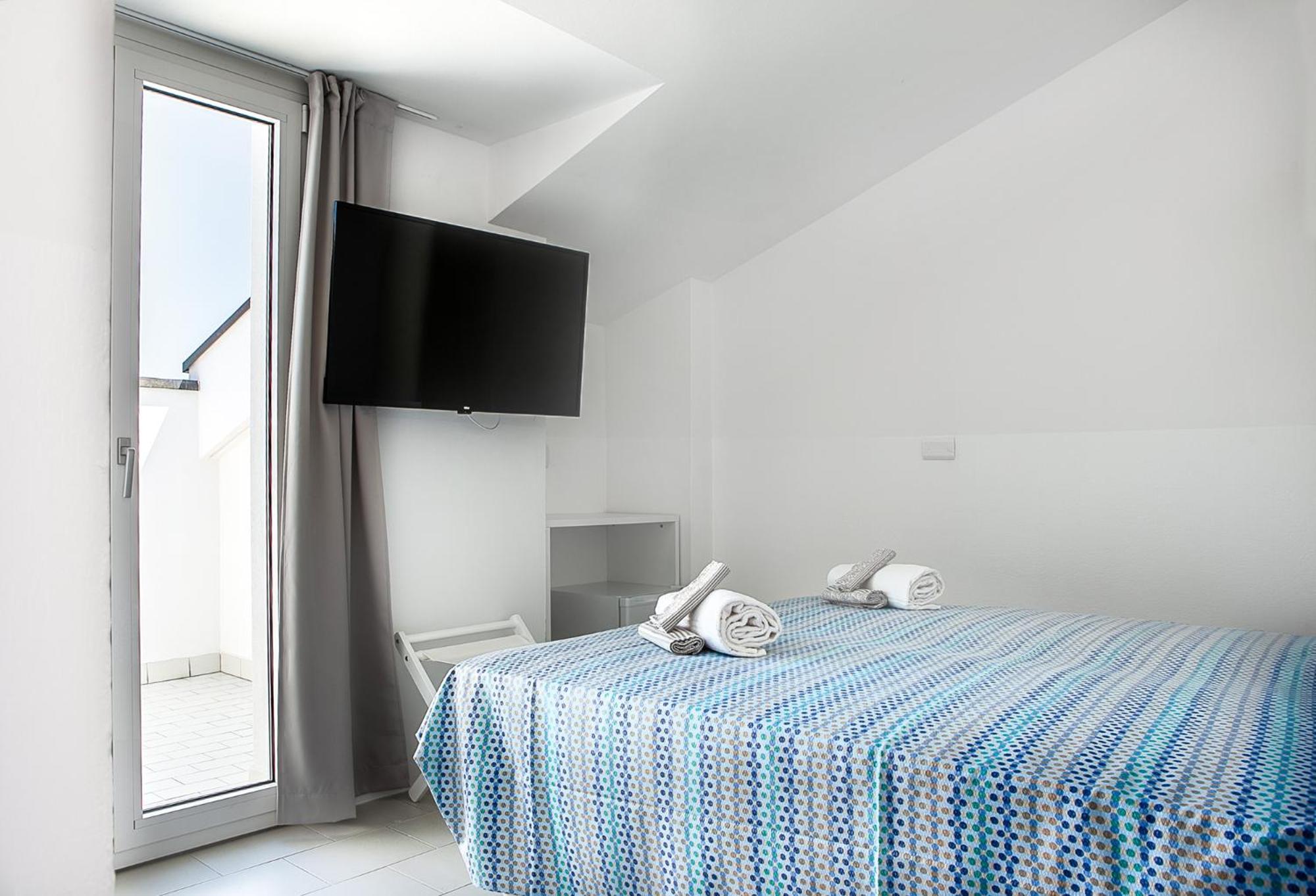 Hotel Ninfea Каттоліка Екстер'єр фото